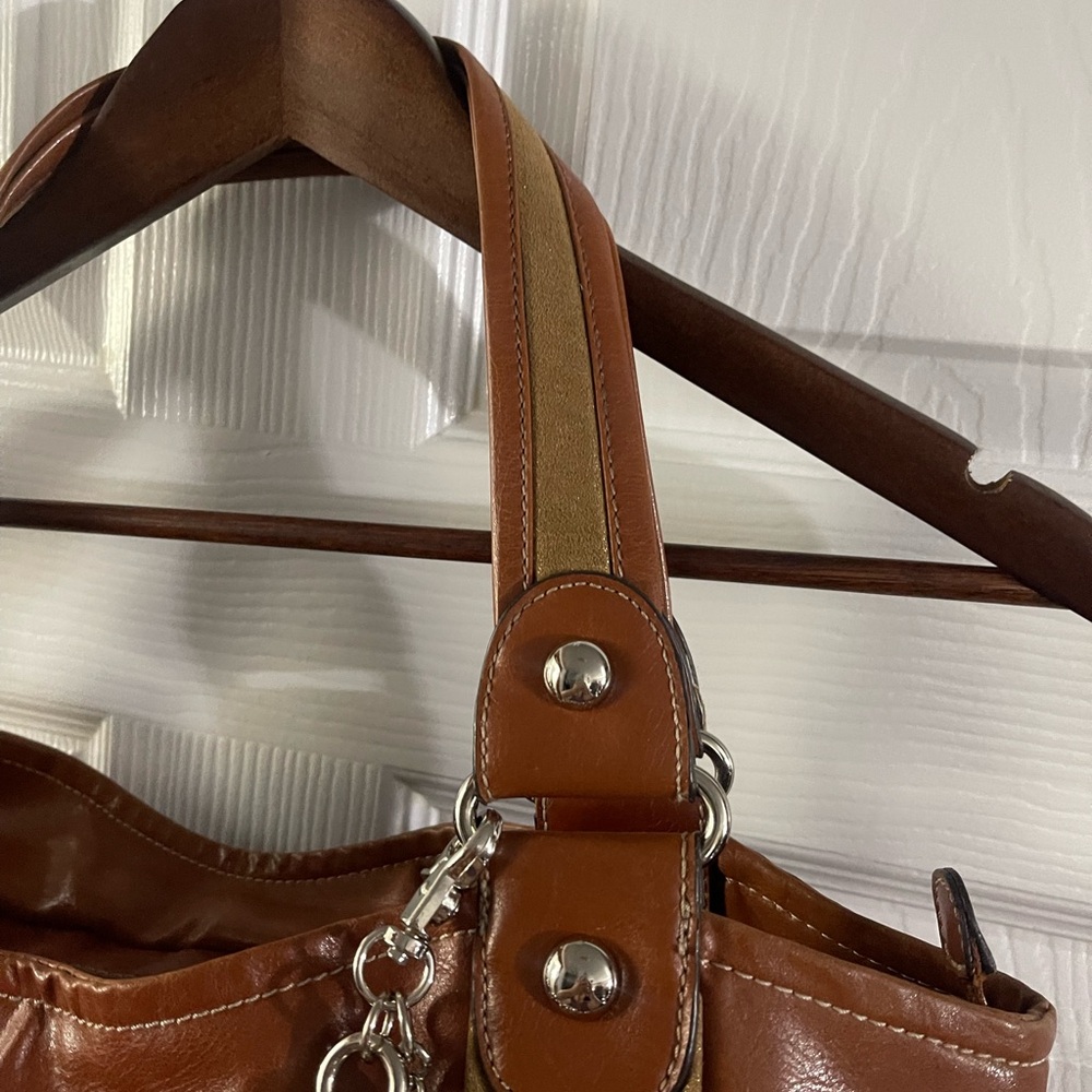 KATHY VAN ZEELAND BAG SUPER SPACIOUS WITH BEAUTIFUL CHARM - Picture 10 of 14